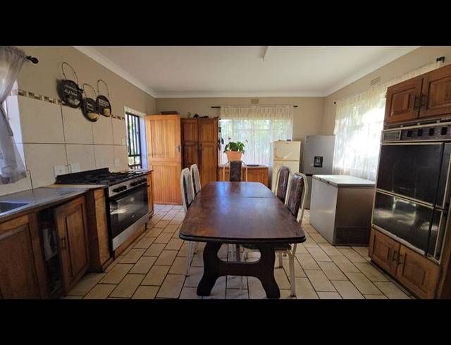 4 BEDROOM HOUSE FOR SALE IN DORANDIA